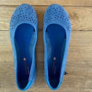 Merrell royal blue suede laser cut sporty ballet flats, 9